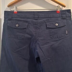 Patagonia women’s Blue Wide Straight Leg Chino pants pockets size 34 waist